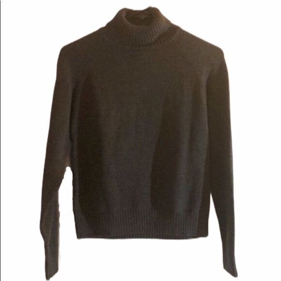 Pria Gray Turtleneck Long Sleeve Sweater Size MP - Picture 1 of 5